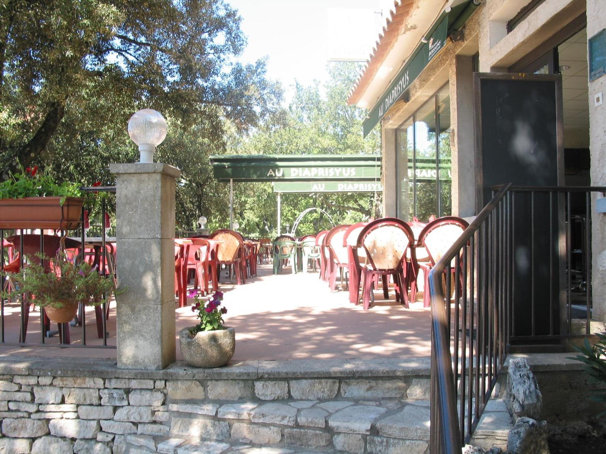 Hotel Terrasses de l'Aven à Orgnac-lʼAven Extérieur photo