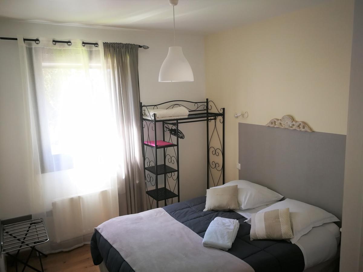 Hotel Terrasses de l'Aven à Orgnac-lʼAven Extérieur photo