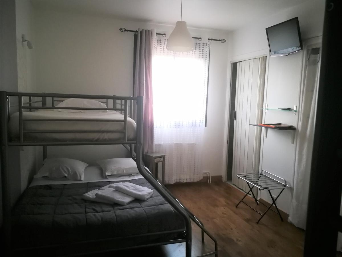 Hotel Terrasses de l'Aven à Orgnac-lʼAven Extérieur photo